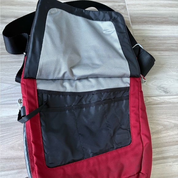 Ducati Tumi Satchel Shoulder Bag Black Red Crossbody Messenger Zip Close - Picture 6 of 8